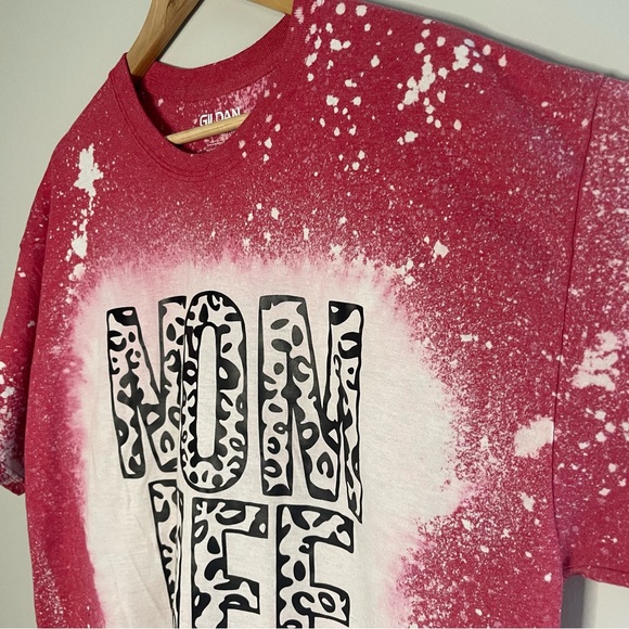 Mom Life Tee - hand bleached - Picture 4 of 8